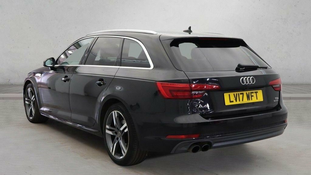 Audi A4 Avant 2L S Line Black #5