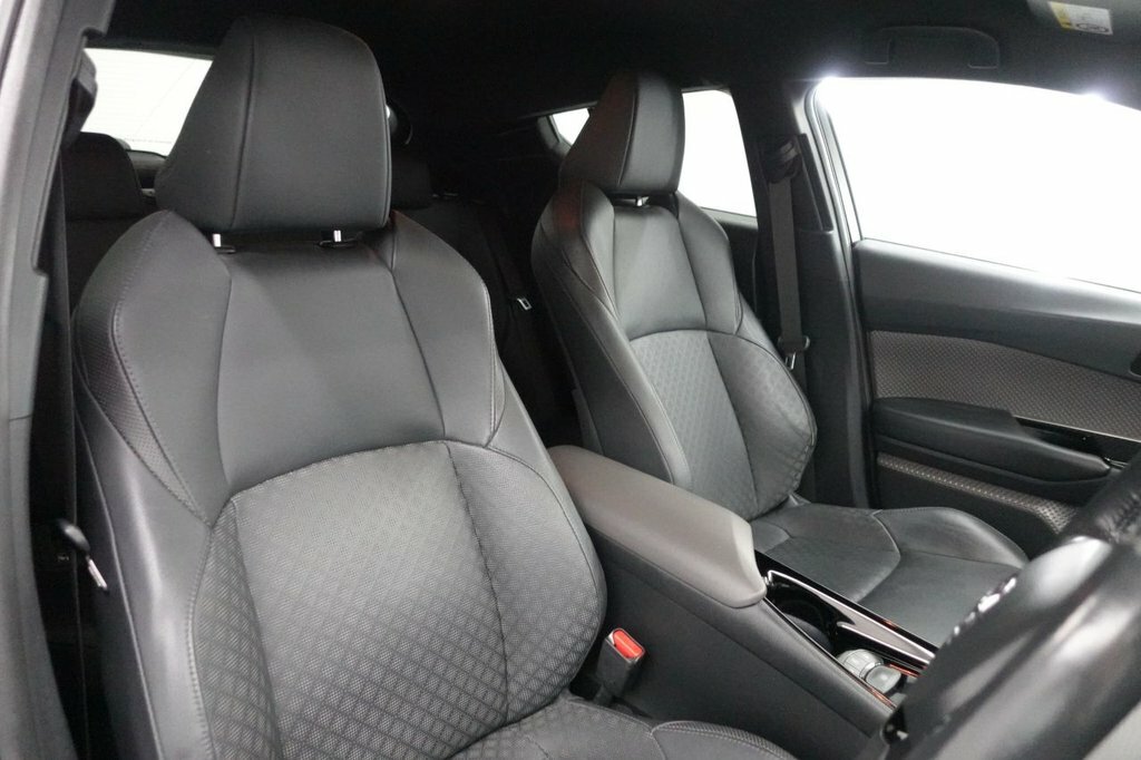 Toyota C-Hr 1.8L Excel LB69XBK Silver #3