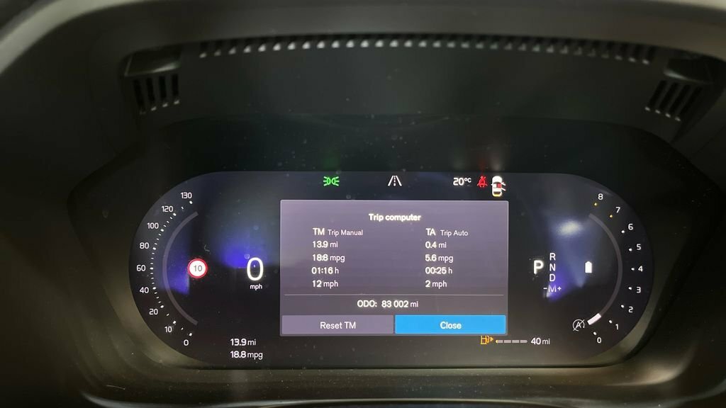Volvo XC60 2L Core HT72UFG Grey #4