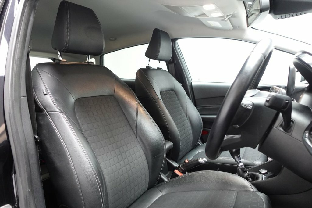 Ford Fiesta 1L Active X WR20TYZ Black #3