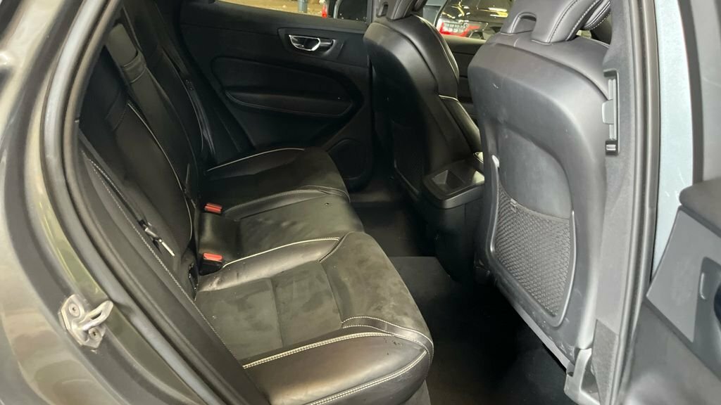 Volvo XC60 2.0 T5 Awd 250Bhp R-design 5-Dr Estate Black #7