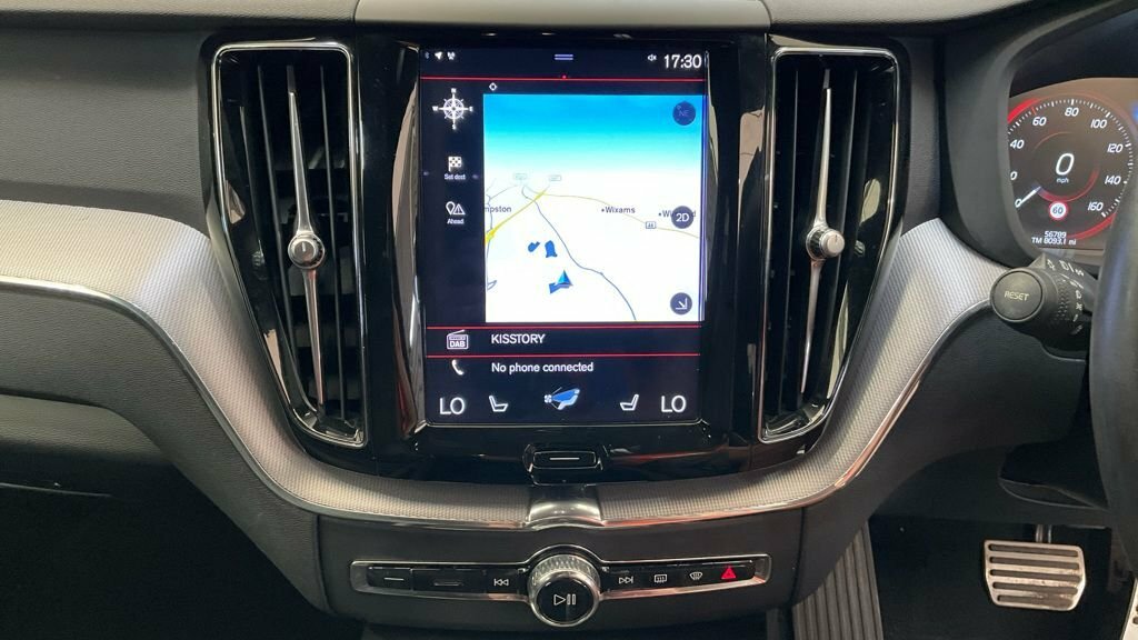 Volvo XC60 2L R-design Silver #2