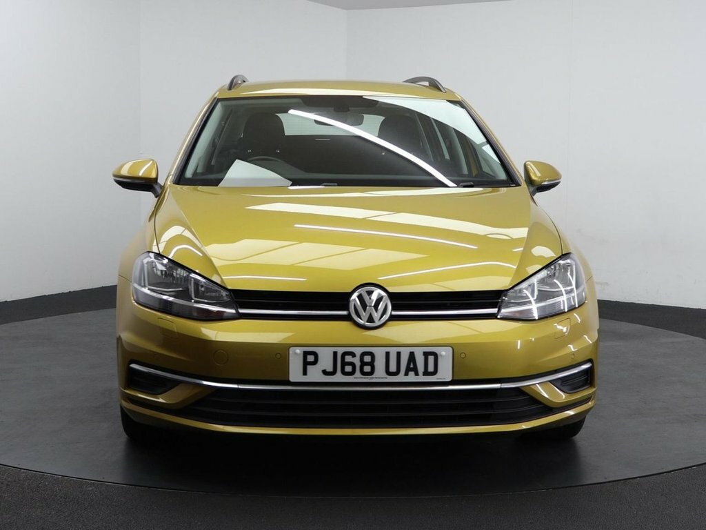 Volkswagen Golf 2L Se PJ68UAD Yellow #4