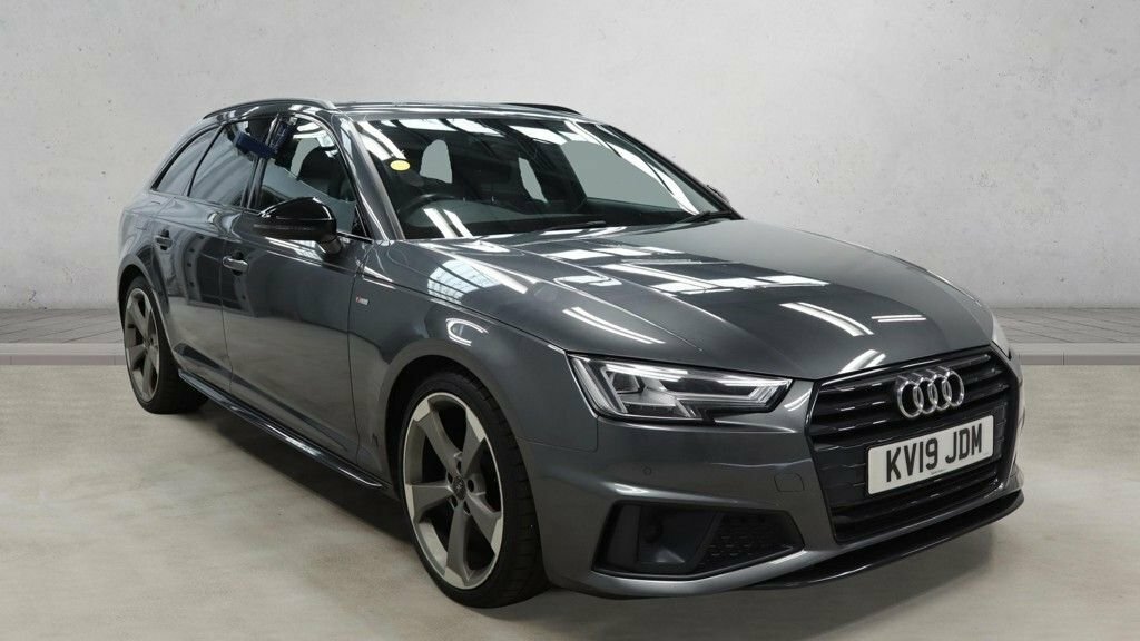 Audi A4 Avant 2L Black Edition Grey