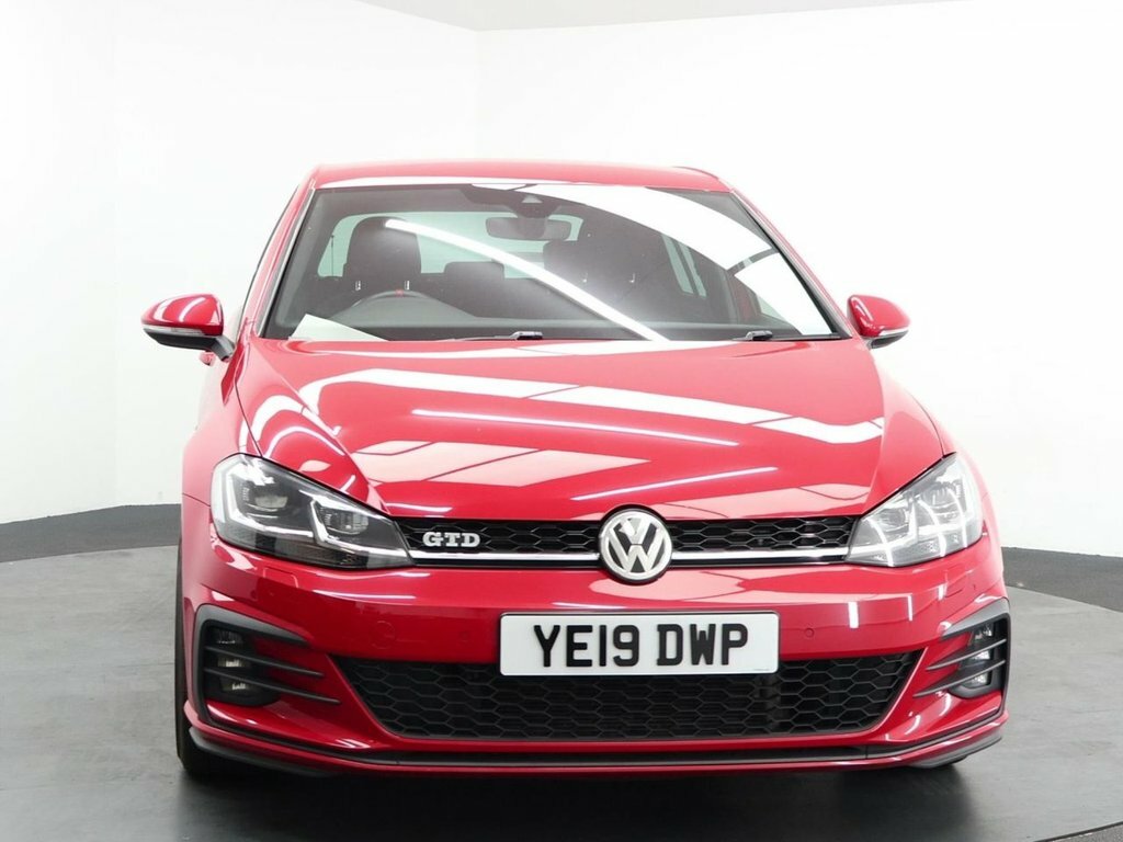 Volkswagen Golf 2L Gtd YE19DWP Red #5
