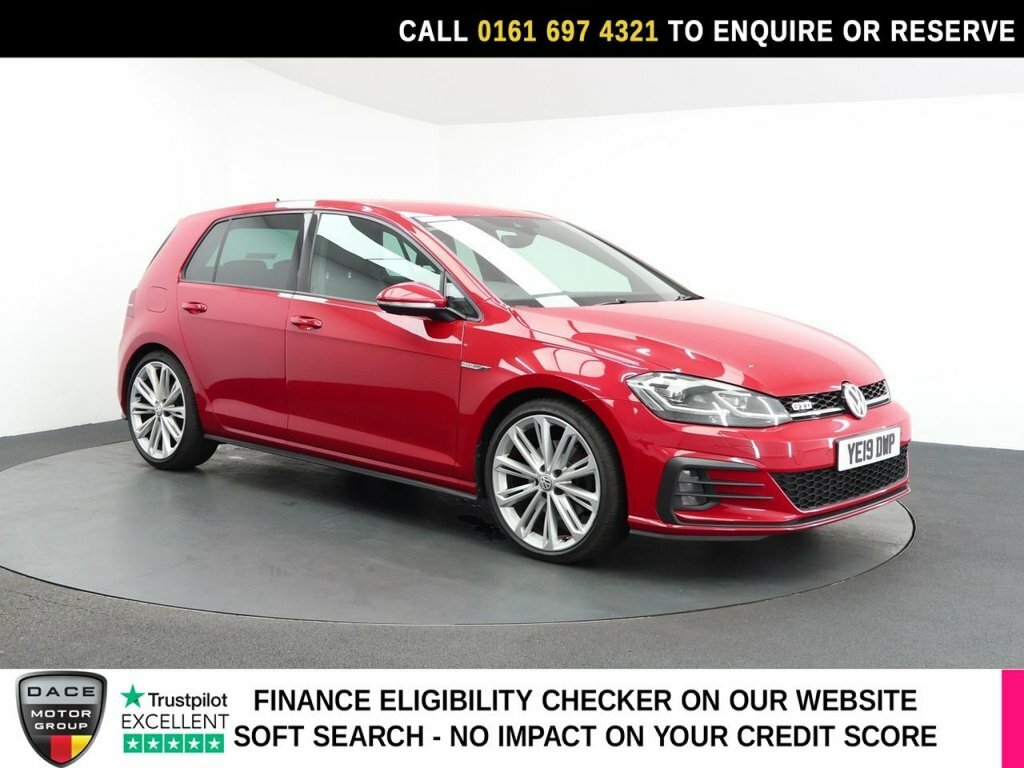 Volkswagen Golf 2L Gtd Red