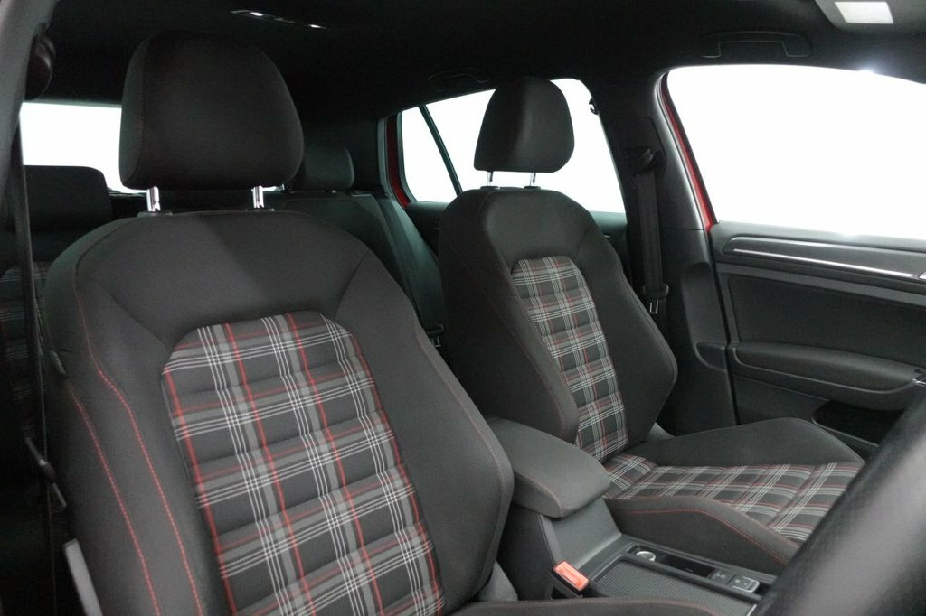 Volkswagen Golf 2L Gtd YE19DWP Red #3