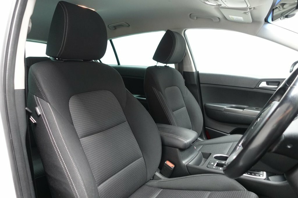 Kia Sportage 1.6L 2 MD19EFP White #3