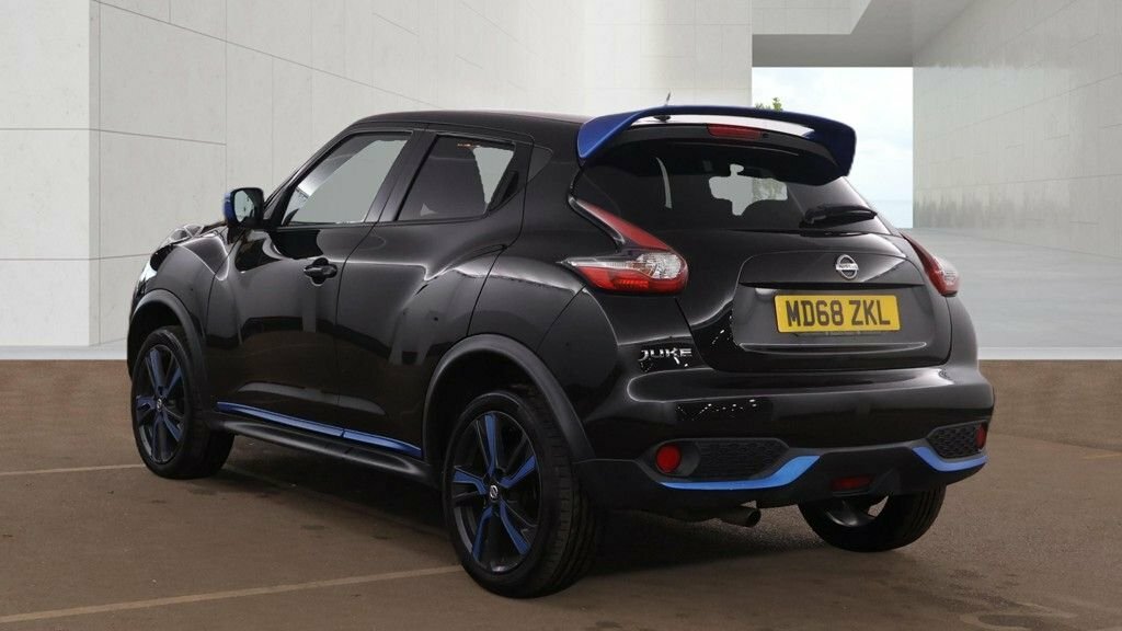 Nissan Juke 1.6L Tekna Black #3