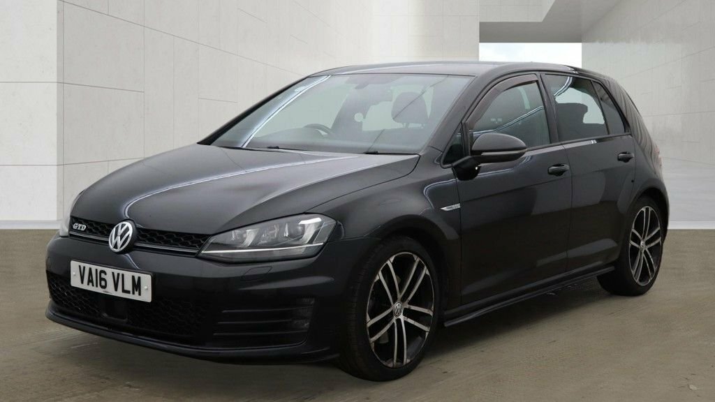 Volkswagen Golf 2L Gtd VA16VLM Black #3