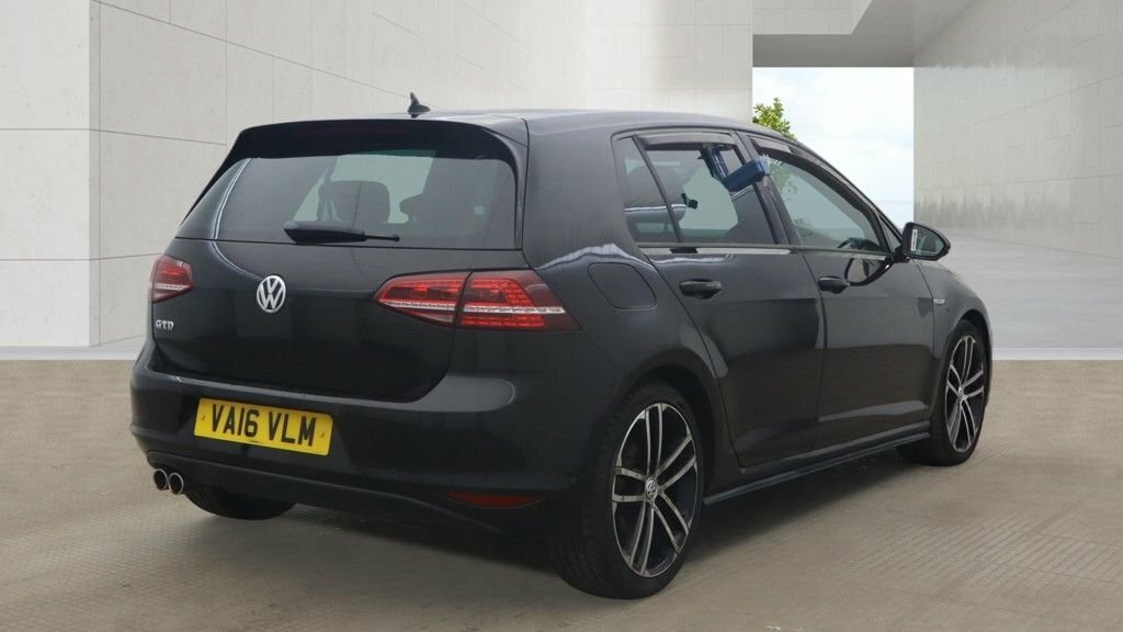 Volkswagen Golf 2L Gtd VA16VLM Black #5