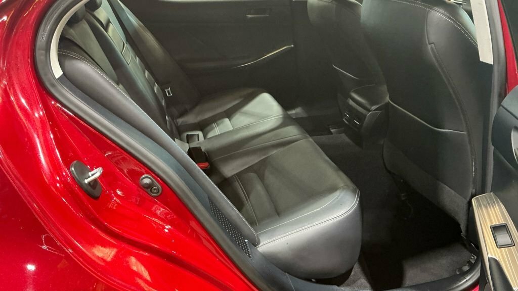 Lexus IS 2.5 300H Sport Saloon Hybrid E-cvt Euro Grey #7