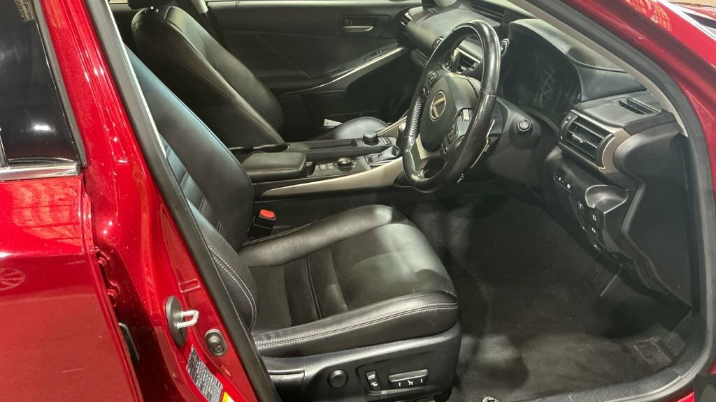 Lexus IS 2.5L Advance Red #3