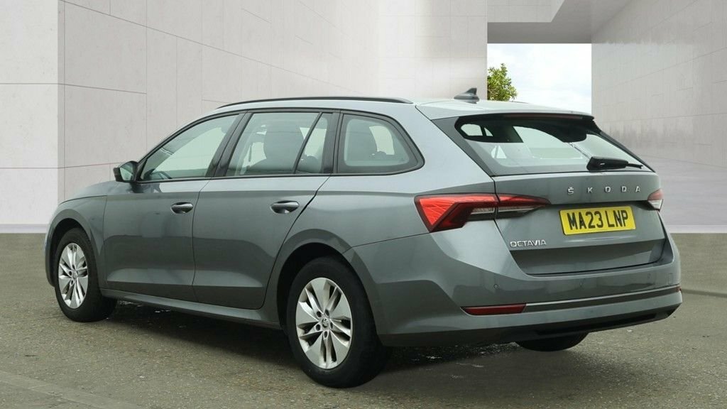 Skoda Octavia 2L Se Technology Grey #2