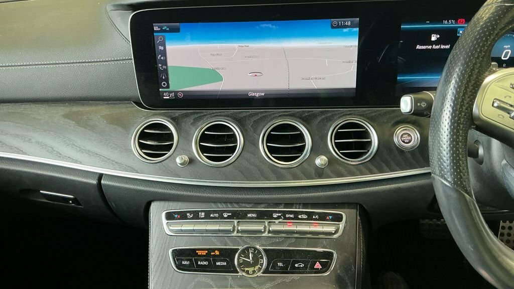 Mercedes-Benz E Class 2.9L Amg Line Black #2