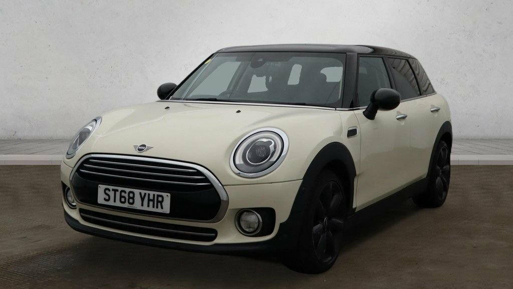 Mini Clubman 1.5L Cooper Exclusive White #2