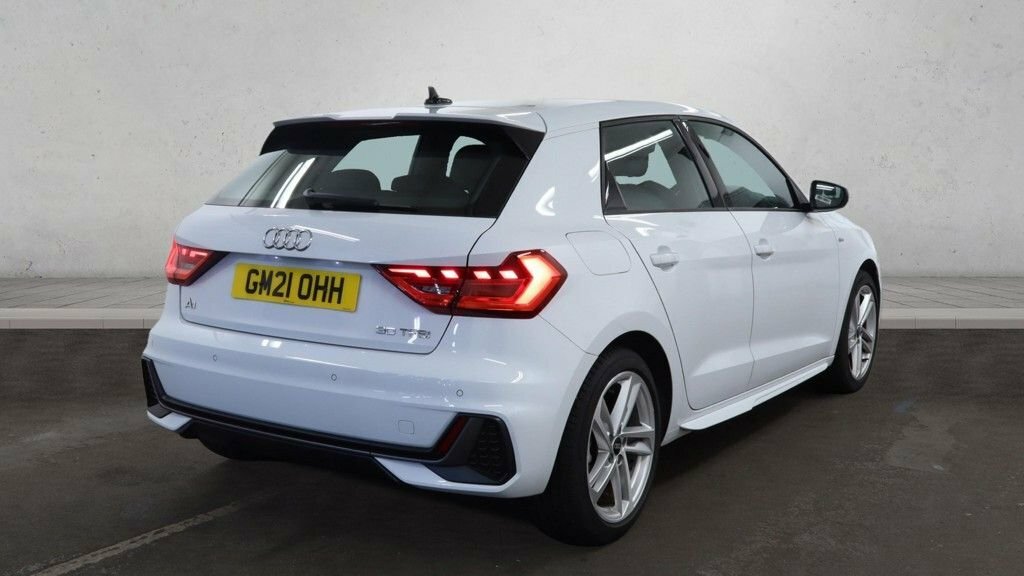 Audi A1 1L S Line GM21OHH White #4