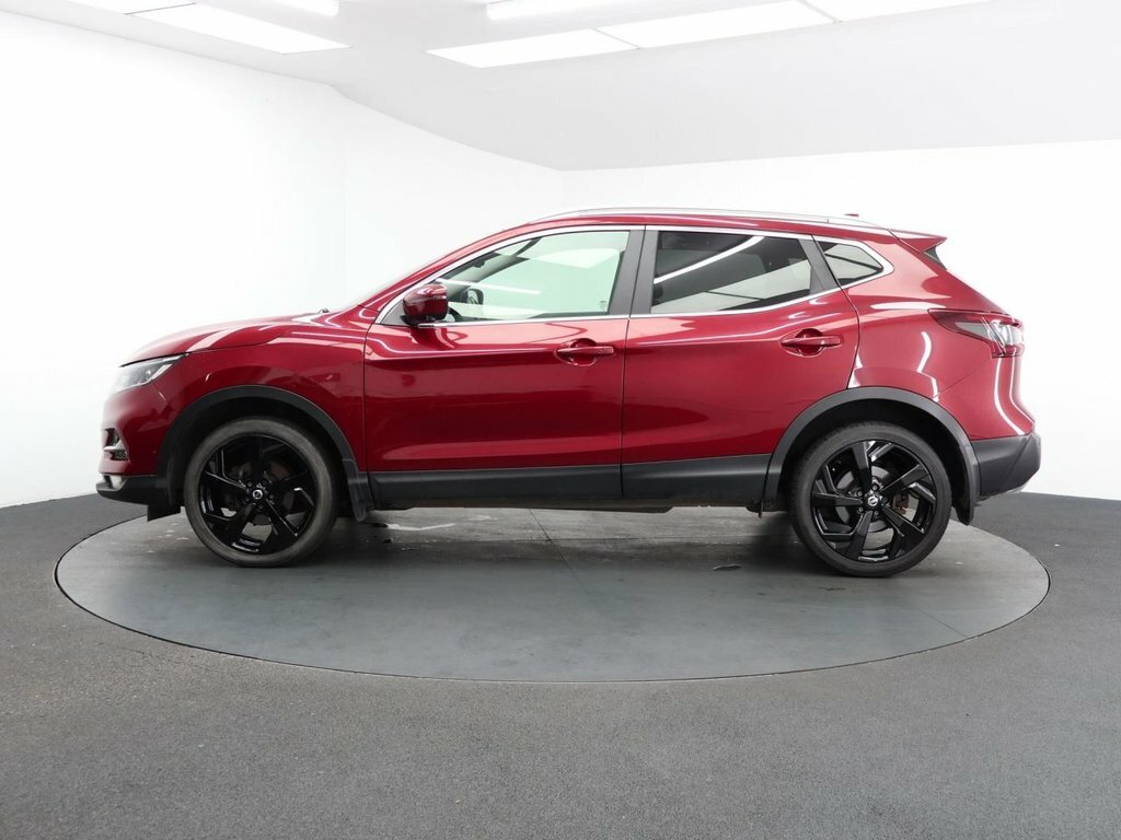 Nissan Qashqai 1.3L Tekna PY69KRK Red #5