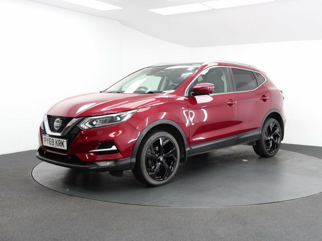 Nissan Qashqai 1.3L Tekna PY69KRK Red #4