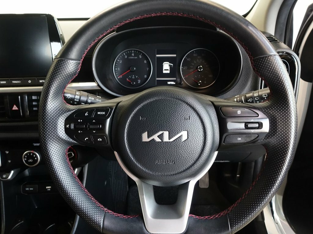 Kia Picanto 1L Gt-line YH71VTW White #2