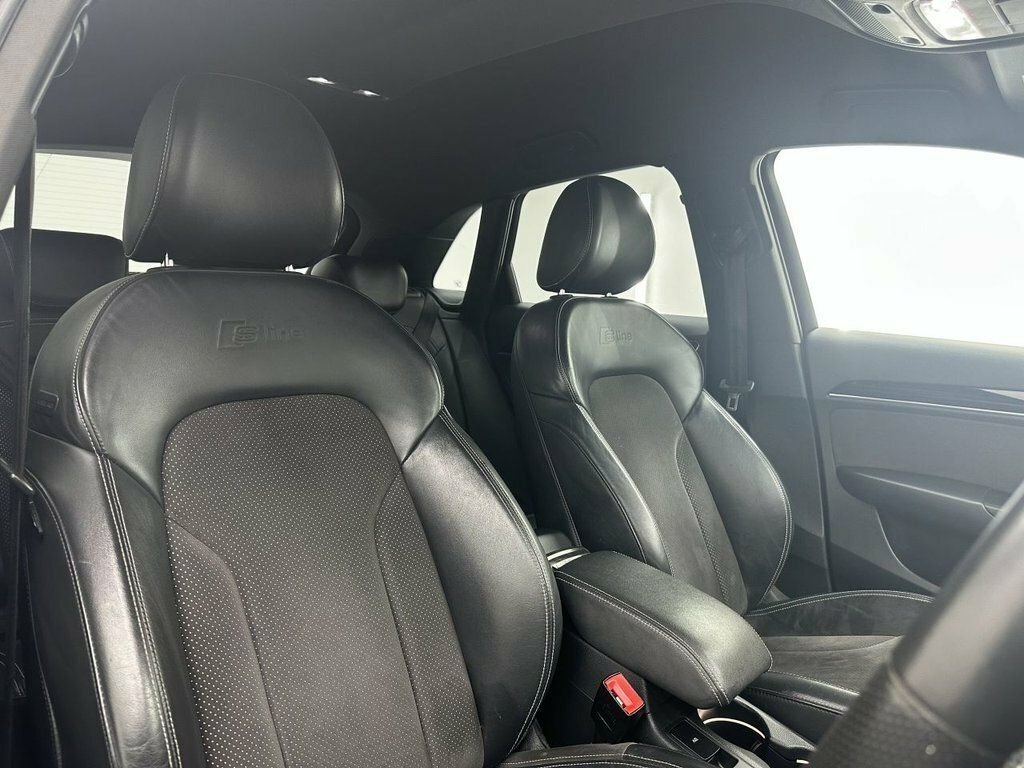 Audi Q3 2L Black Edition Grey #2