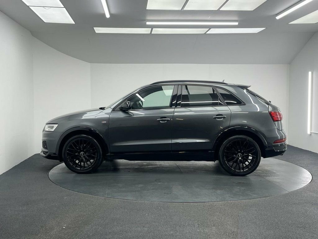 Audi Q3 2L Black Edition Grey #6