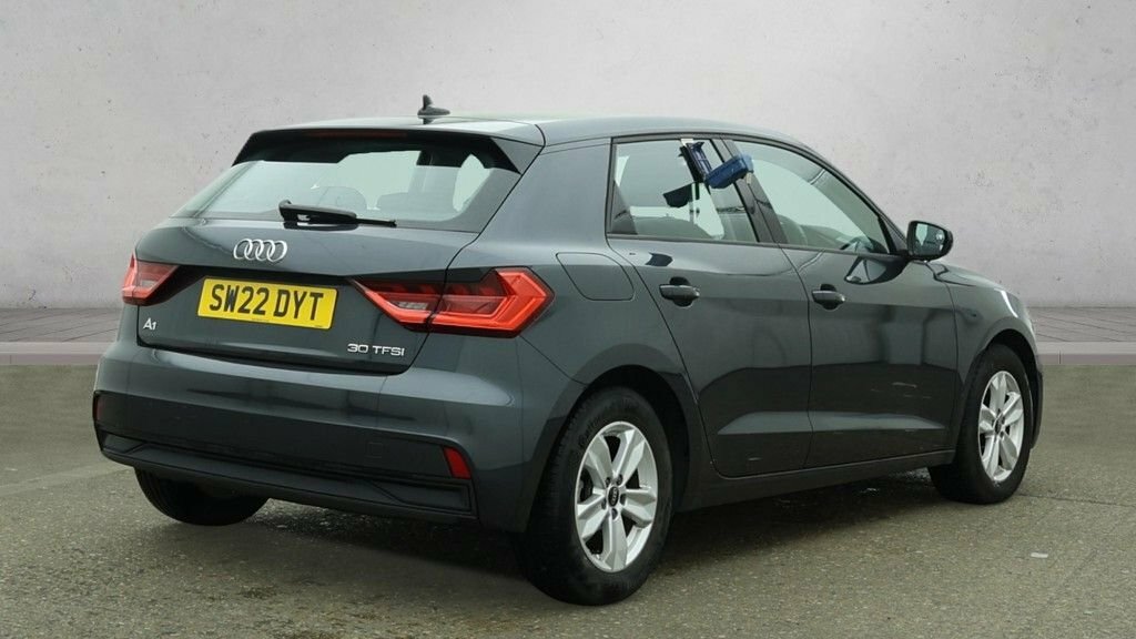 Audi A1 1L Technik SW22DYT Grey #4