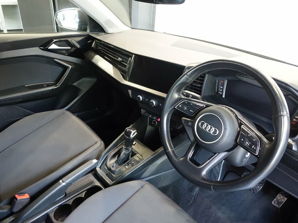 Audi A1 1L Technik Grey