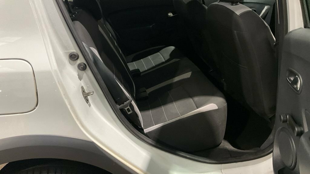 Dacia Sandero Stepway 0.9L Comfort White #6