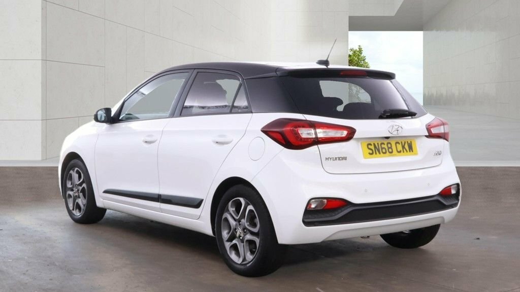 Hyundai I20 1.2L Premium Nav White #3