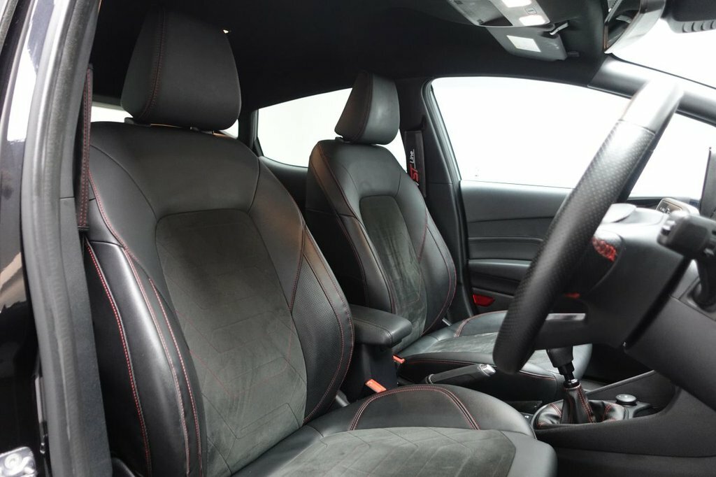 Ford Fiesta 1L St-line Vignale YP22FZT Black #3