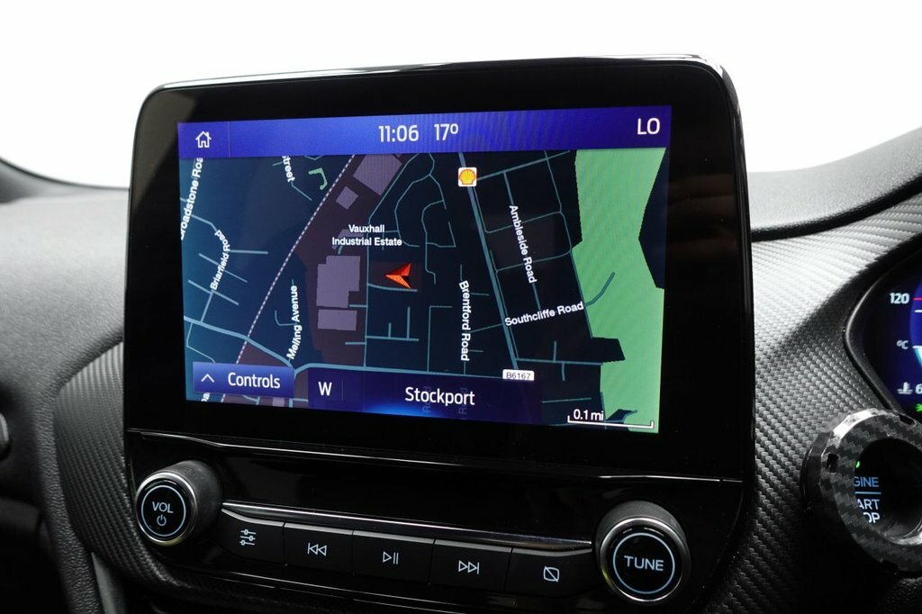 Ford Fiesta 1L St-line Vignale YP22FZT Black #2