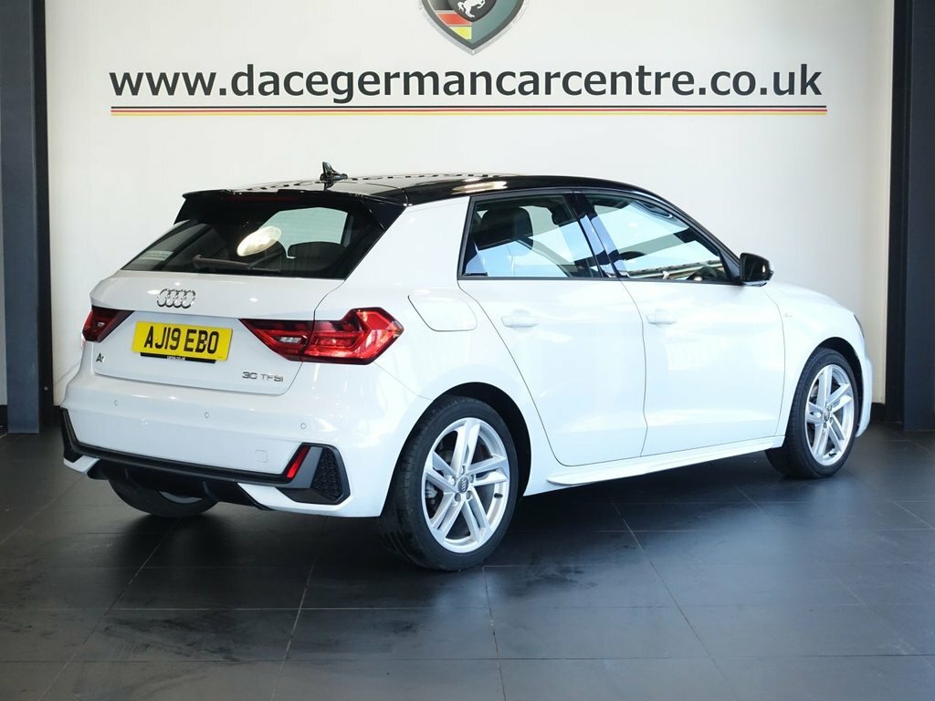 Audi A1 1L S Line AJ19EBO White #4