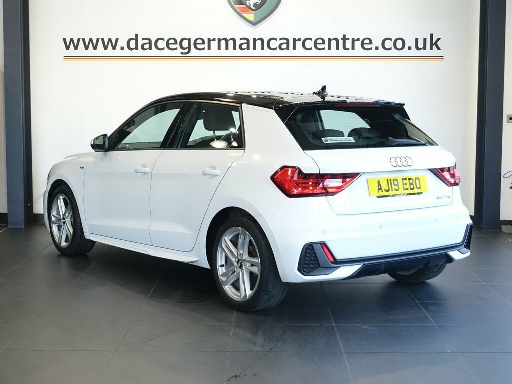 Audi A1 1L S Line AJ19EBO White #6