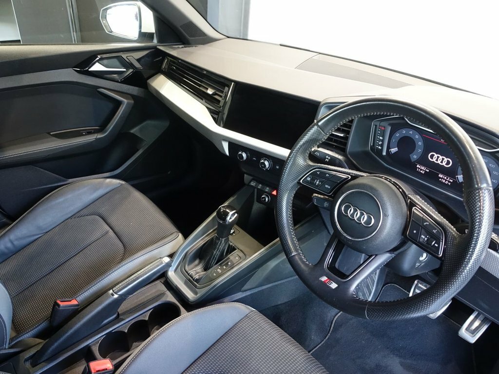 Audi A1 1L S Line White