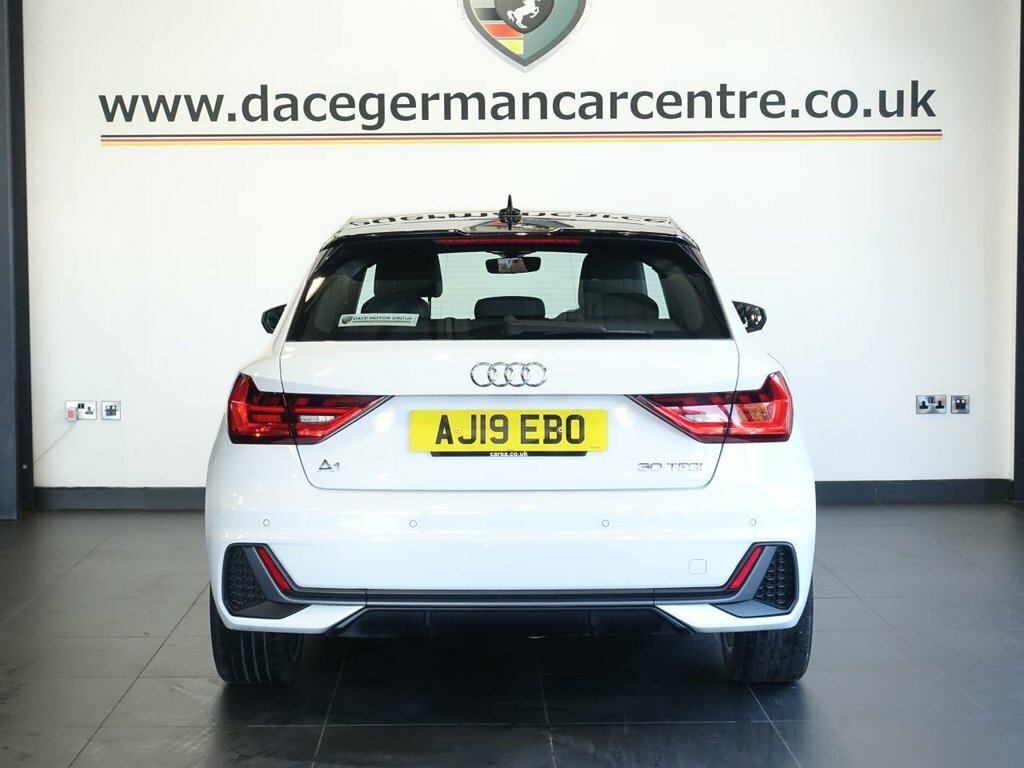 Audi A1 1L S Line AJ19EBO White #5