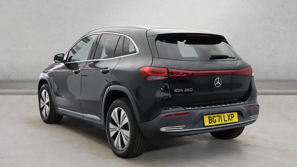 Mercedes-Benz EQA Eqa 250 Sport Black #2