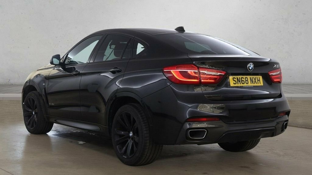 BMW X6 Automatic Black #2