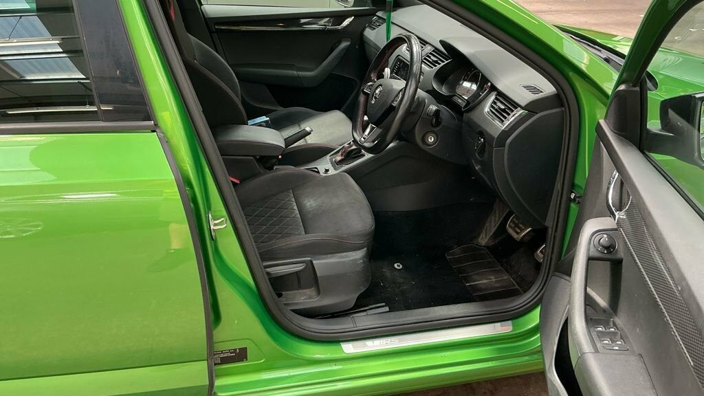 Skoda Octavia 2L Vrs Green #2