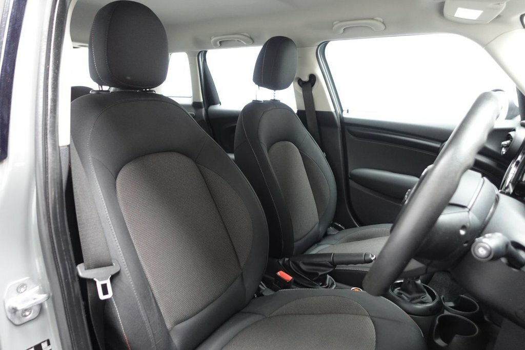 Mini Hatch 1.5L Cooper D YE18YAV Grey #3