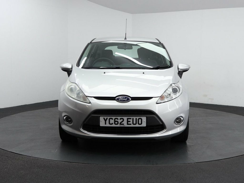 Ford Fiesta 1.3L Zetec Silver #4