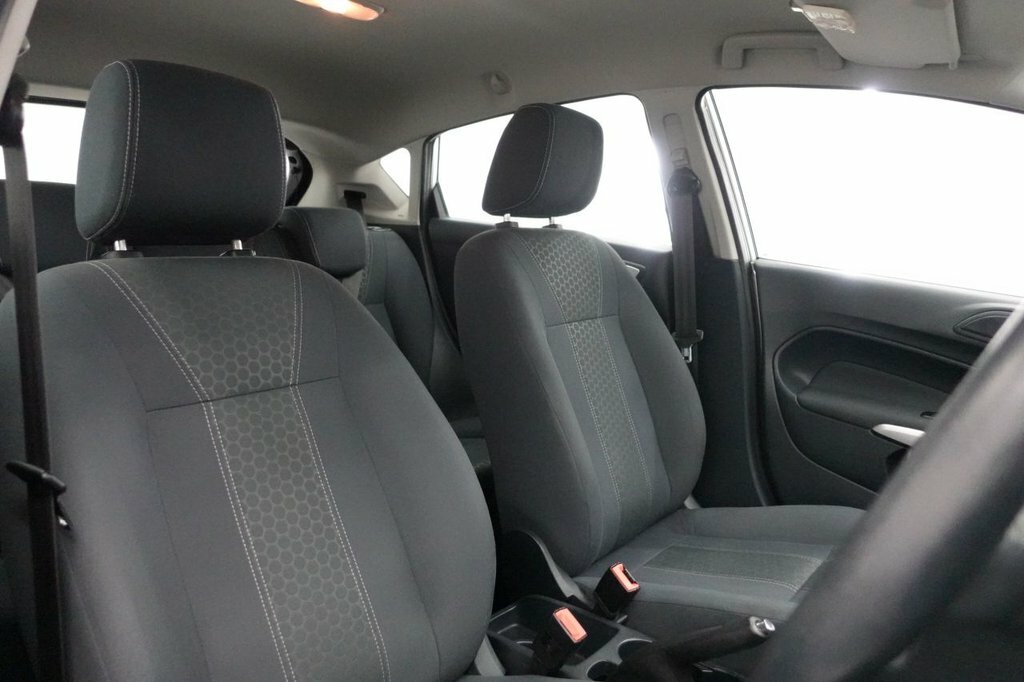 Ford Fiesta 1.3L Zetec Silver #2