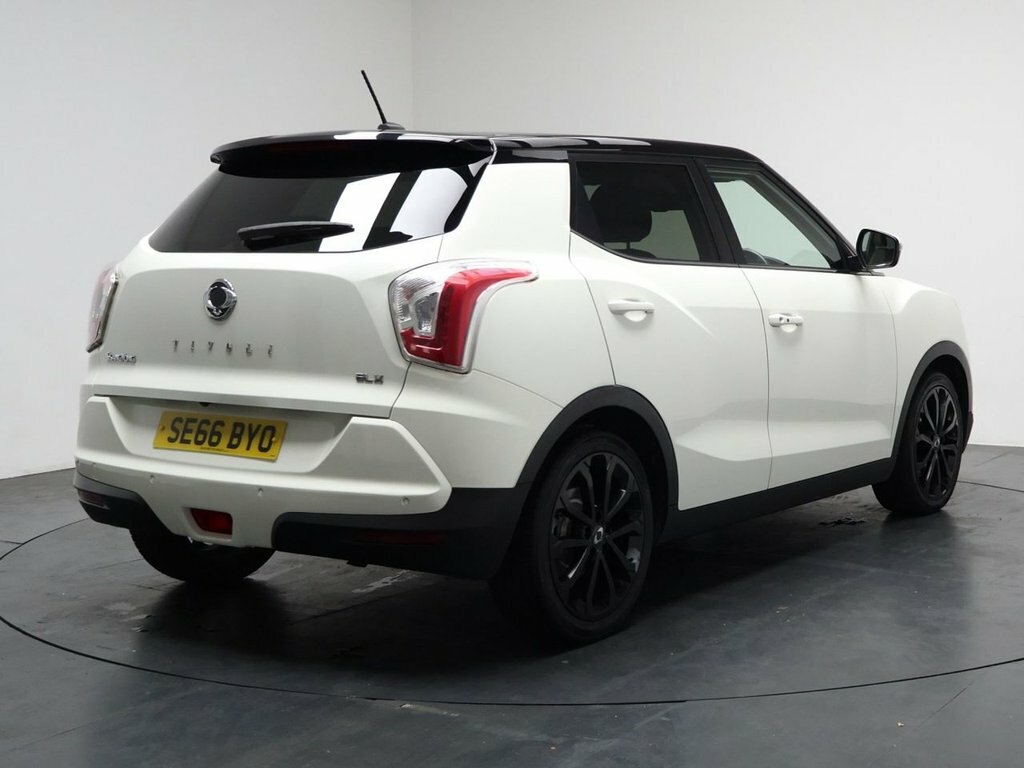 SsangYong Tivoli E-xgi Elx Grey #9