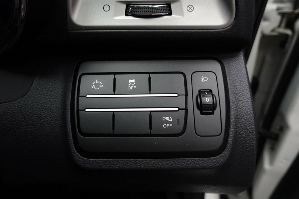 SsangYong Tivoli E-xgi Elx Grey #29