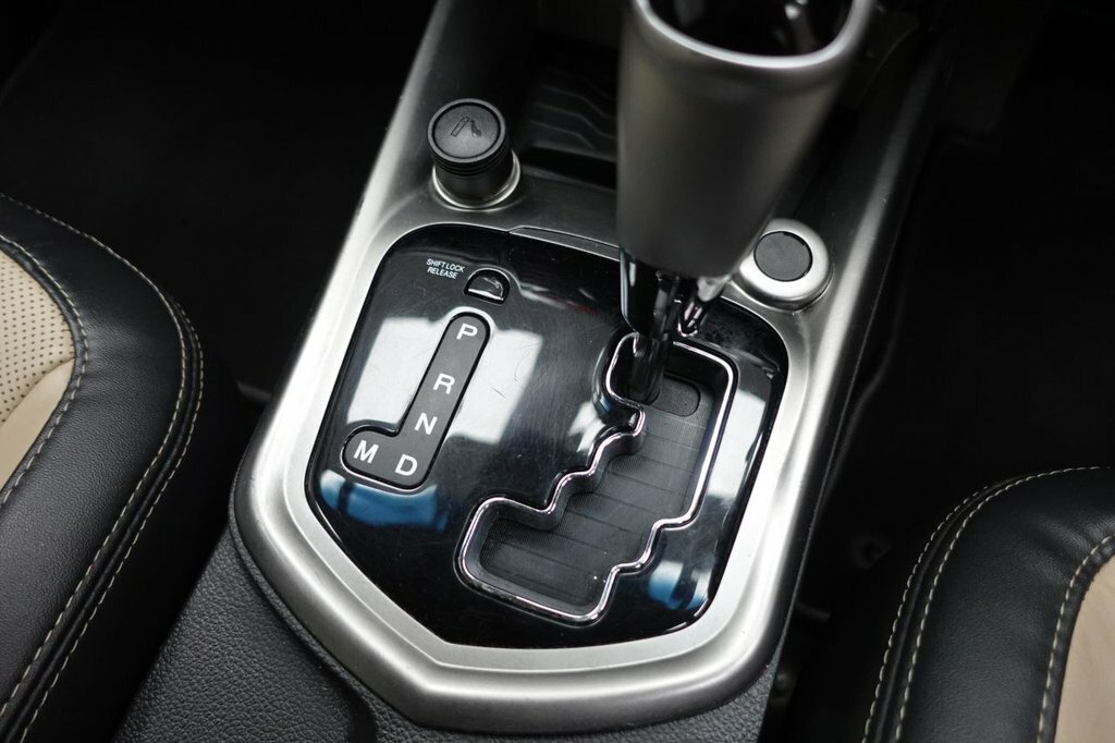 SsangYong Tivoli E-xgi Elx Grey #27