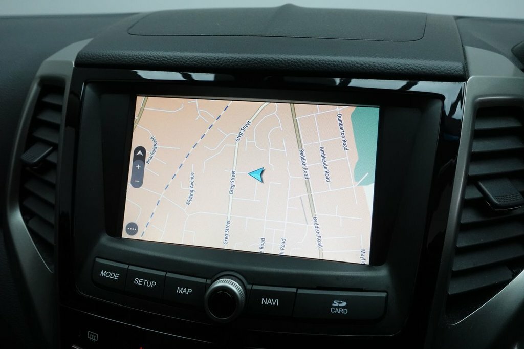 SsangYong Tivoli 1.6L Elx White #2