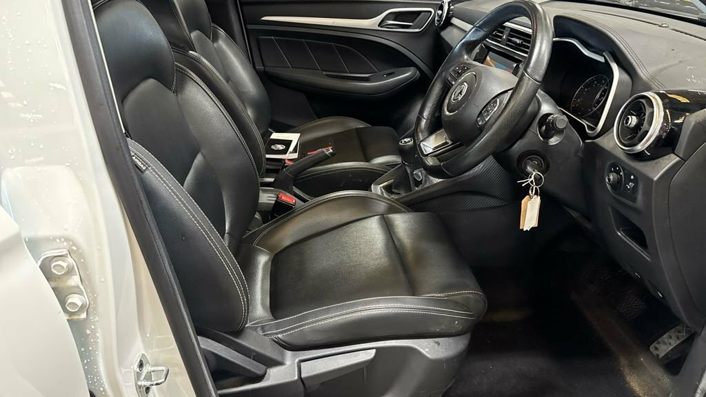 MG ZS 1.5L Exclusive White