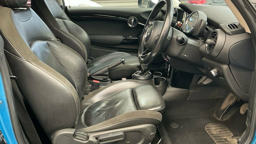 Mini Hatch 2L Cooper S SJ17RKN Blue #2