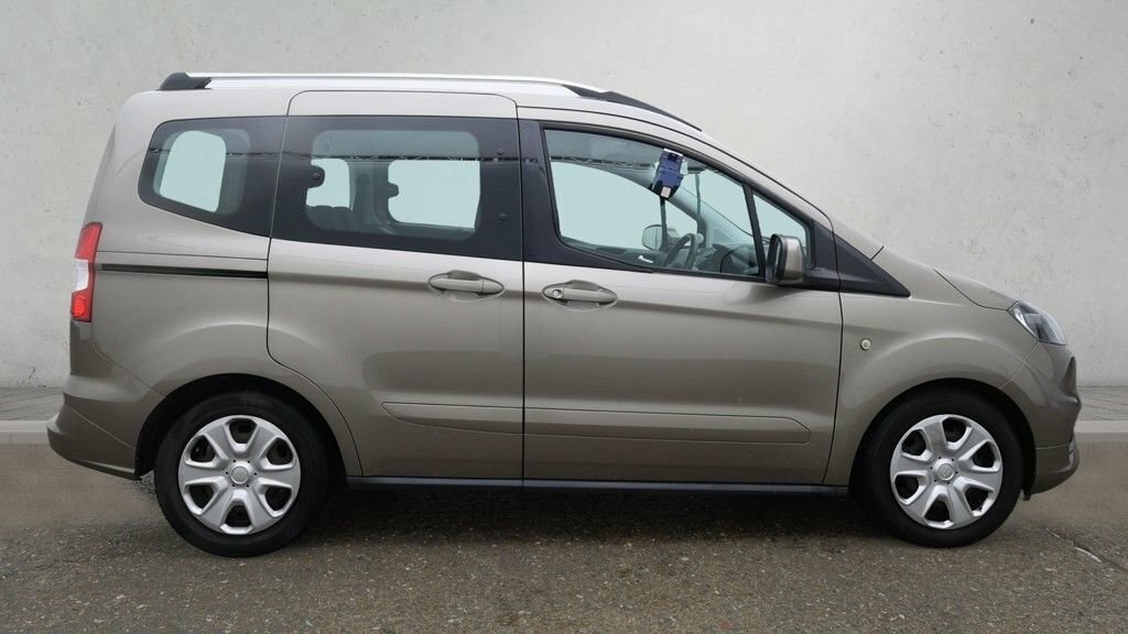 Ford Tourneo Courier 1.5L Zetec Silver #6
