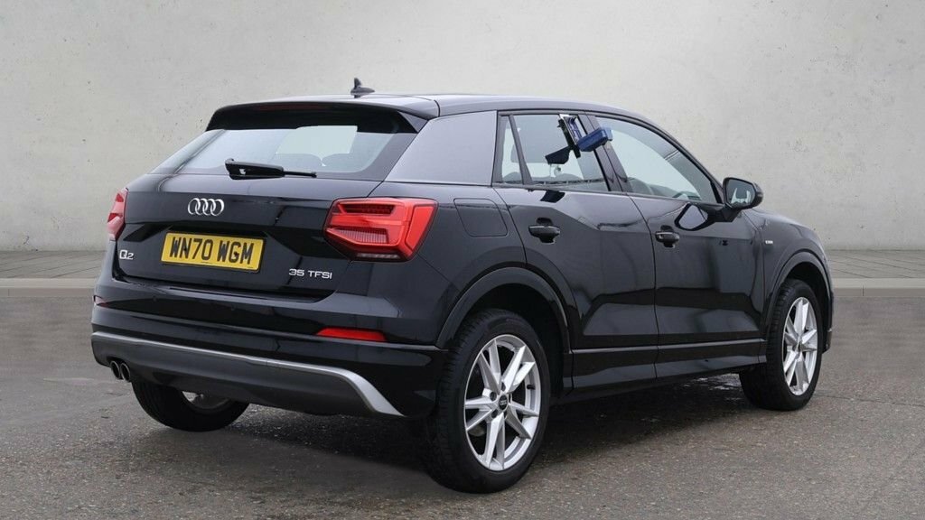 Audi Q2 1.5L S Line Black #6